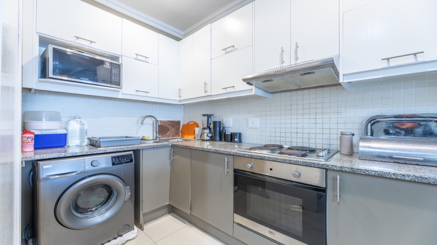 2 Bedroom Property for Sale in Parklands Western Cape